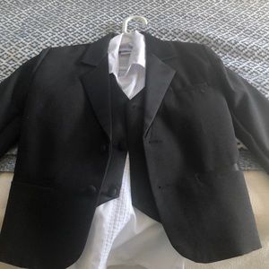 Kids Size 5 3-piece Tuxedo